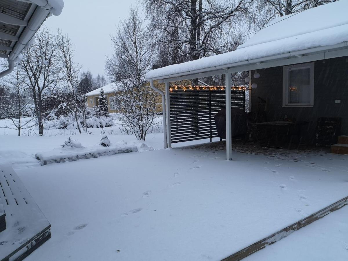 Cosy, Homely House With A Large Courtyard Saarenkylä エクステリア 写真