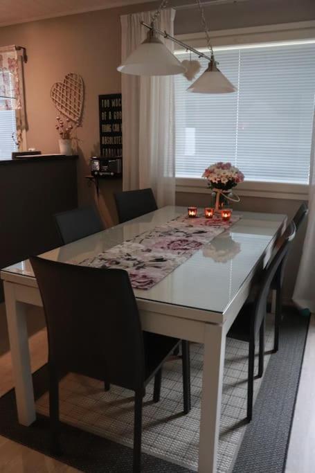 Cosy, Homely House With A Large Courtyard Saarenkylä エクステリア 写真