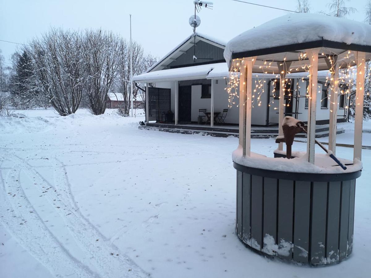 Cosy, Homely House With A Large Courtyard Saarenkylä エクステリア 写真