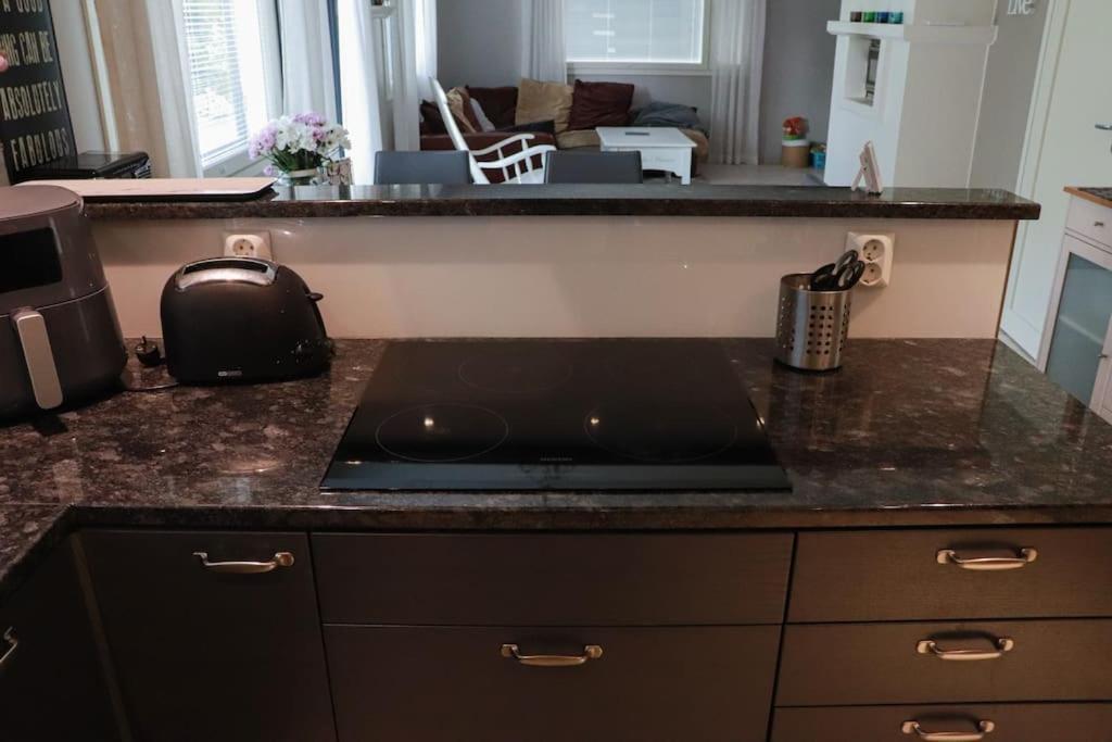 Cosy, Homely House With A Large Courtyard Saarenkylä エクステリア 写真